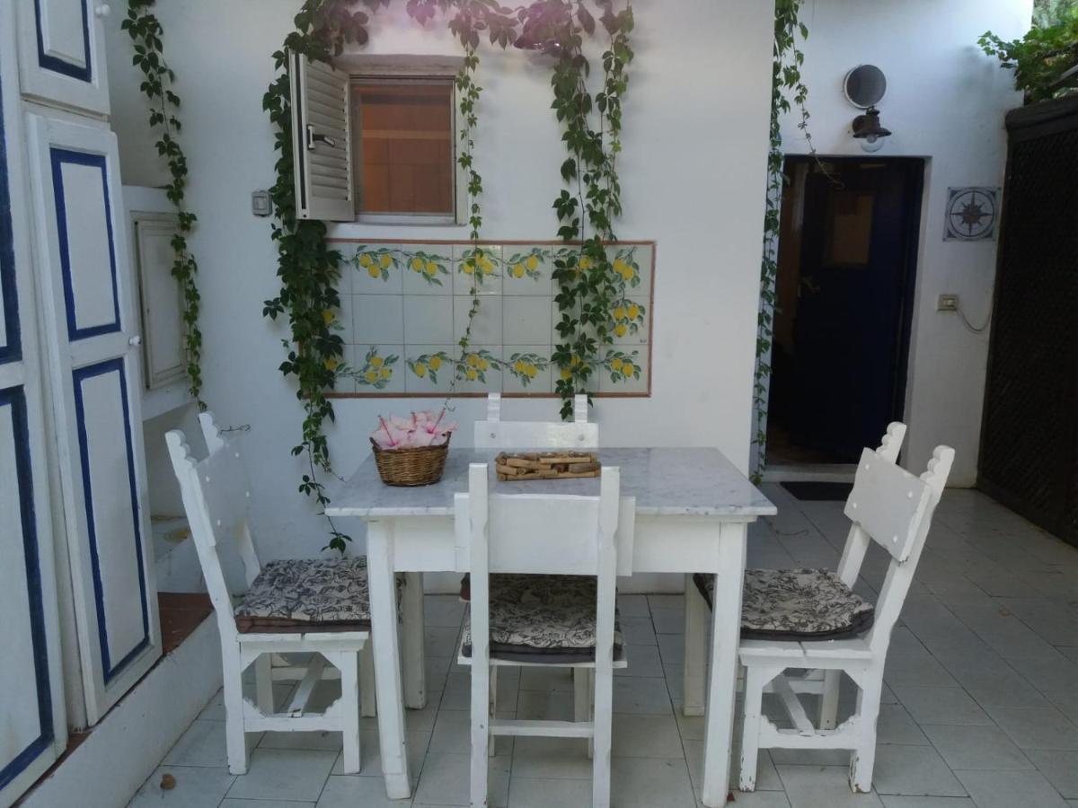 Ferienwohnung Con I Piedi Nell'Acqua Stromboli Exterior foto